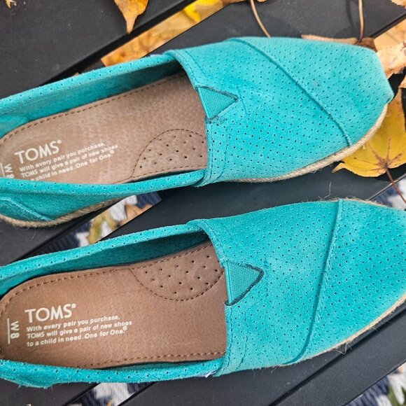 🆕TOMS turquoise canvas classic slip-on shoes size 8W - Picture 6 of 6